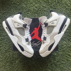 Jordan 4 “Military Black”