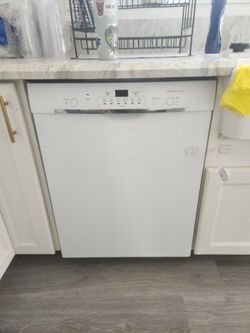 Like New Bosch dishwasher