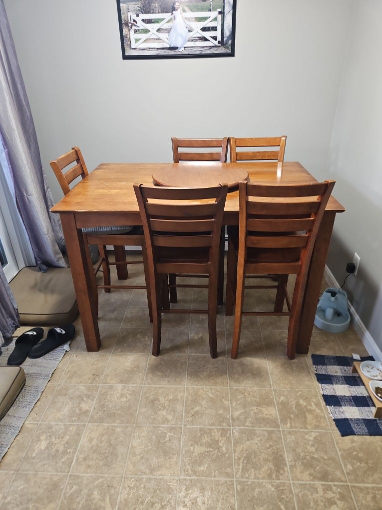 8 Person High Top Dining Table. Need Gone ASAP