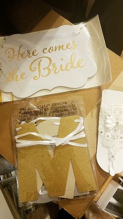 Wedding day accessories