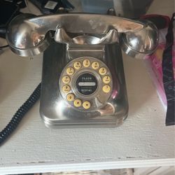Old Phone Good For Decor 