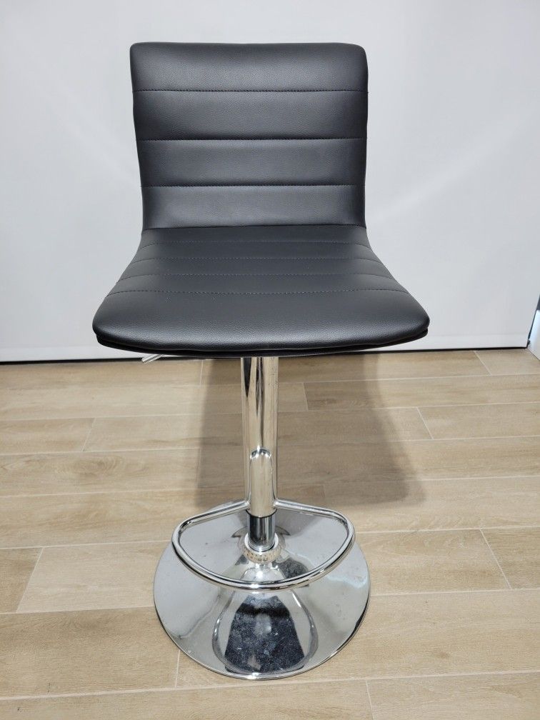 Like New Black Elegant Height Adjustable Bar Stool Kitchen Counter Stool