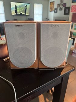 Sony speaker wood grain . $20