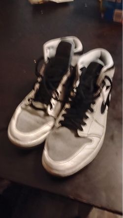 NIKE AIR JORDAN 1s  SIZE 10 US