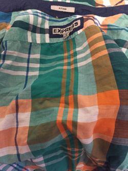 3 pairs of jeans(34/32) n 2 Express medium Shirts ....pick up in Holliston ma