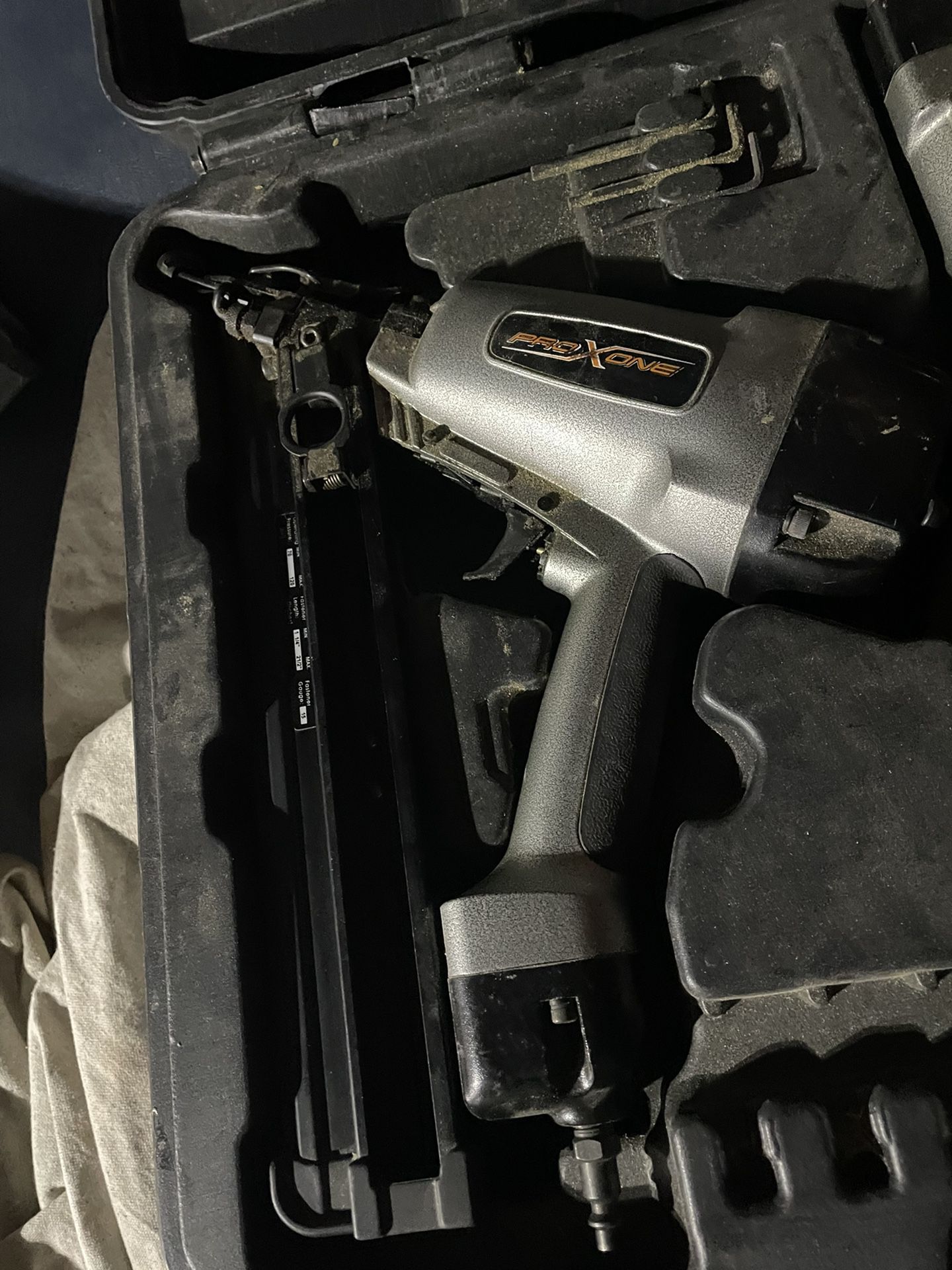 Black & Decker 12 V Finish Nailer for Sale in Lakewood, WA - OfferUp