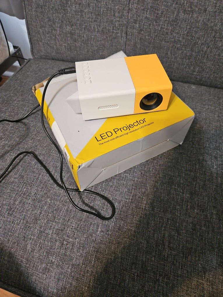 LED Projector