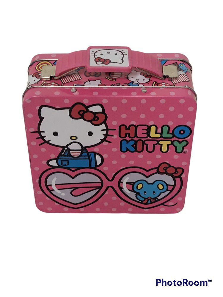 2014 Sanrio Hello Kitty Lunch Box 