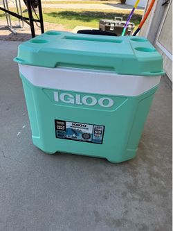 Mint Igloo 60 qt wheeled cooler