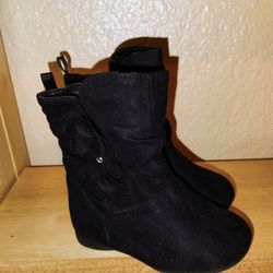 Little Girls Size 5 • Healthtex 