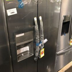 Frigidaire Side by Side Refrigerator 22cu-ft W7 7P