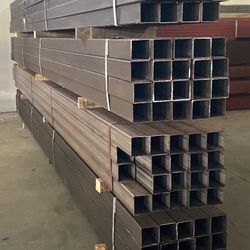 square black 4 x 4   20 ft ga. 9 