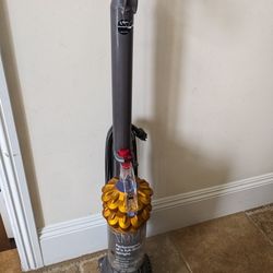 Ultra lightweight  Dyson ball vacuum cleaner