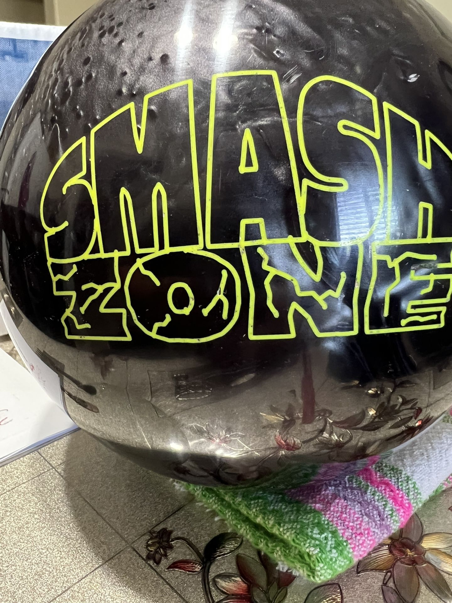 Brunswick Smash Zone Bowling Ball