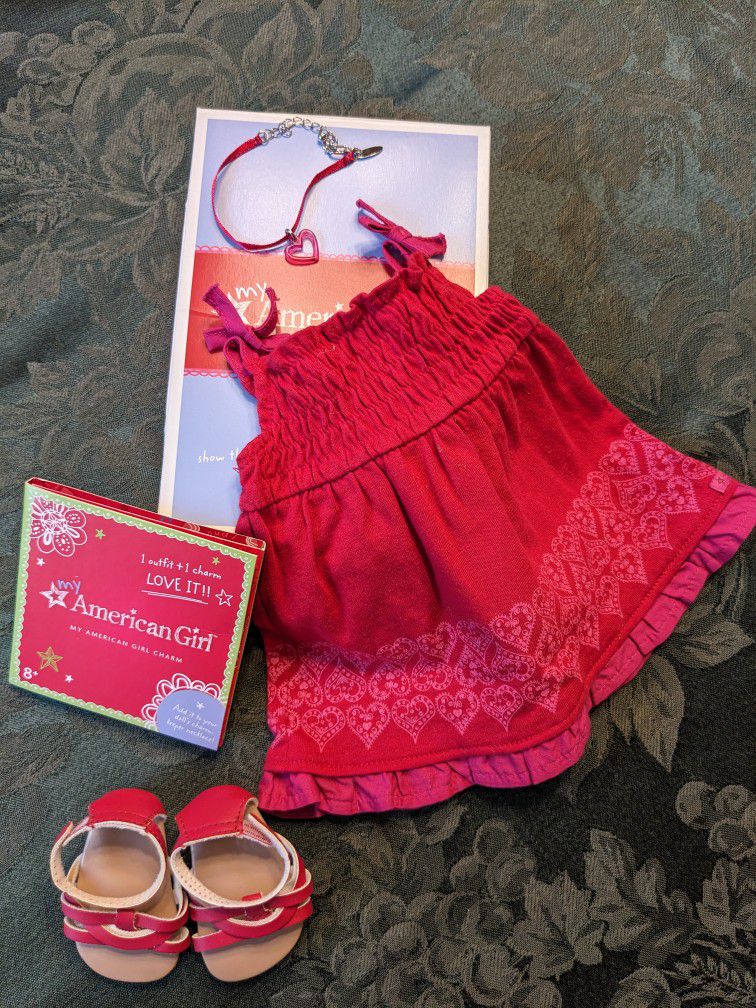 American Girl, Pretty Party Outfit - 2012, Excellent Condition, In Box