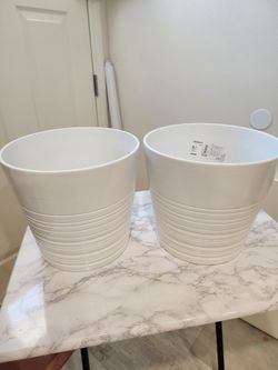 IKEA Muskot Large White Pot $15