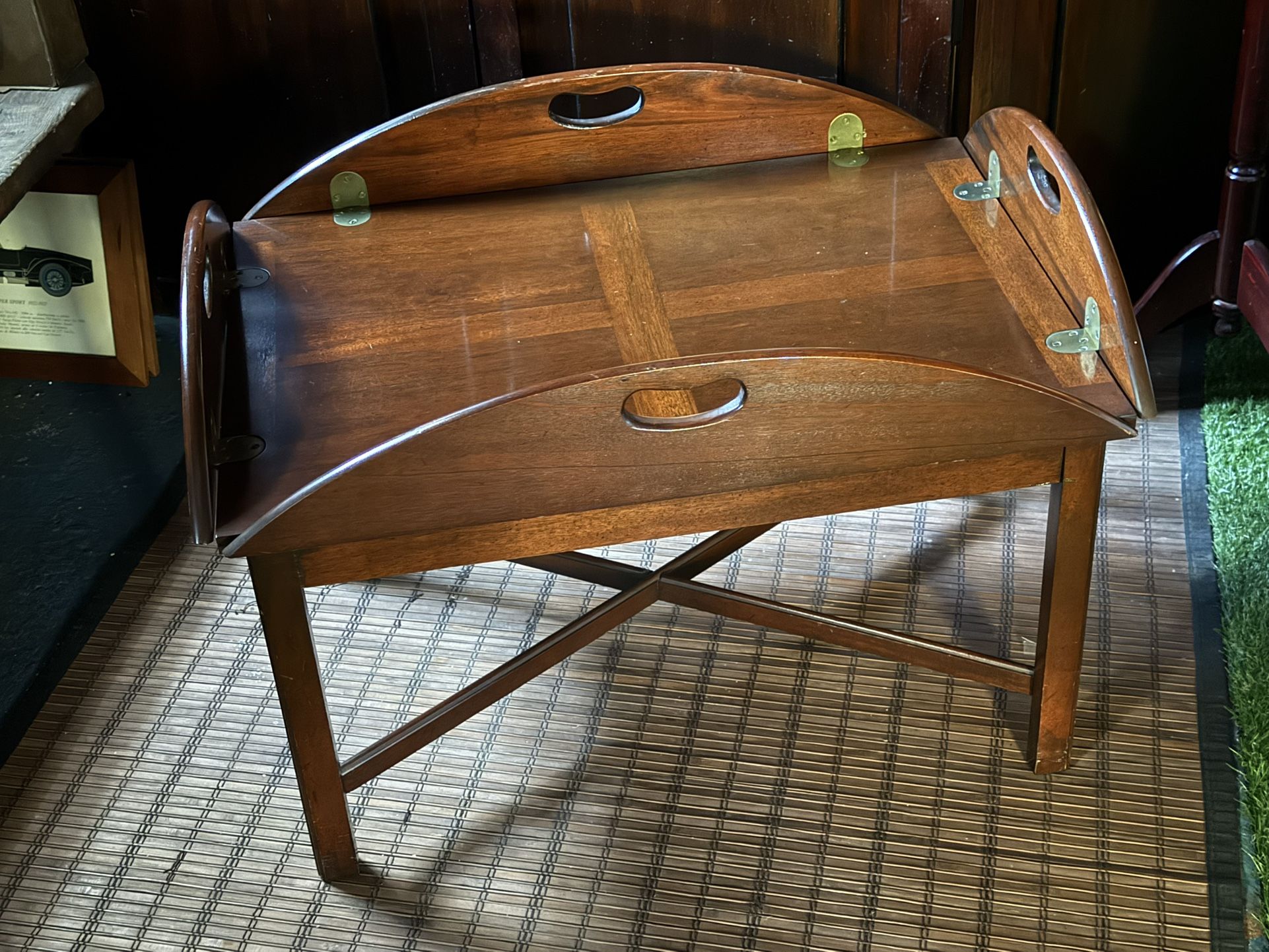 Hickory Chair Brand Butlers Coffee Table 