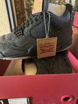Jordan 4 x Levi’s Size 11