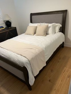 Queen Bed