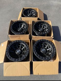 Fuel Covert Beadlock 5x150 17" Wheels