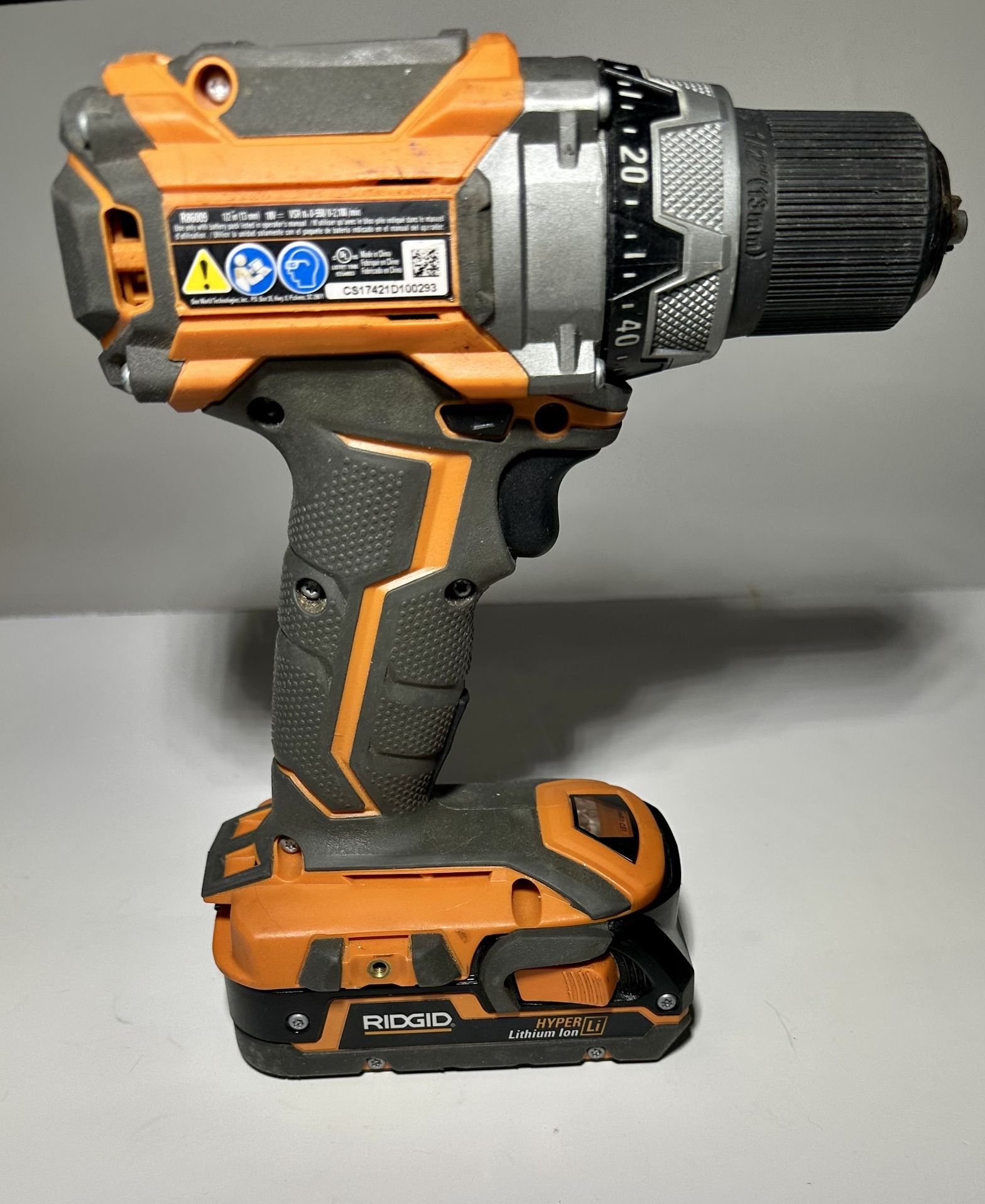 Rigid R86009 18v 1/2 in Drill/Driver
