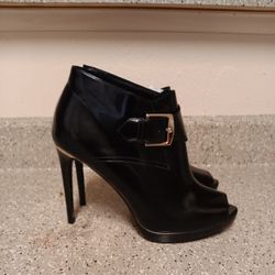Burberry Heel