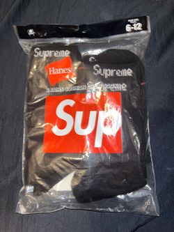 Supreme x Hanes Cushion Crew Socks 4-Pack