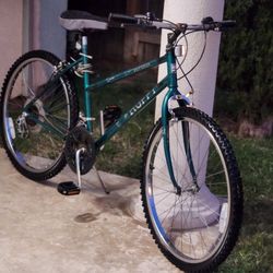 26"×19" Nice & Clean Mountain Bike 