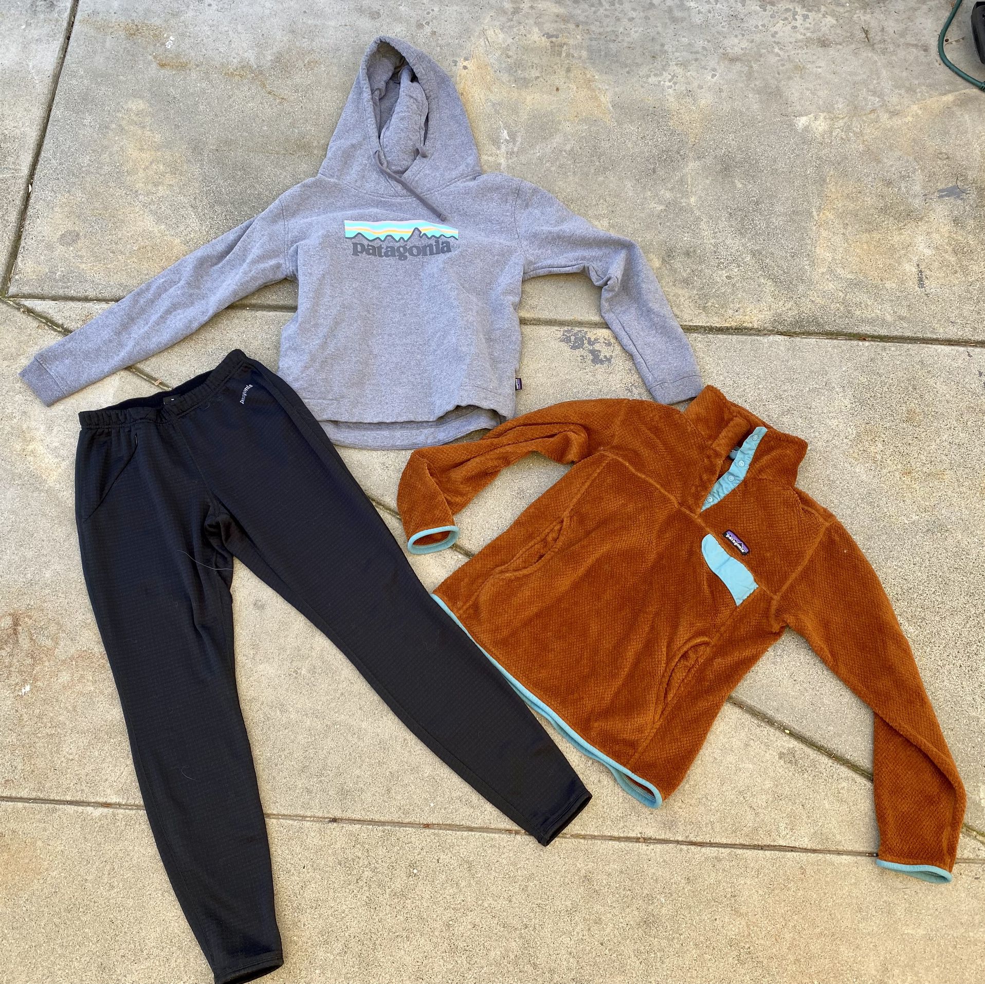 Lot Of 3 Items. Women Patagonia Warm Base Layer Pants & Fleece Shirt & Hoodie. Sz Small 