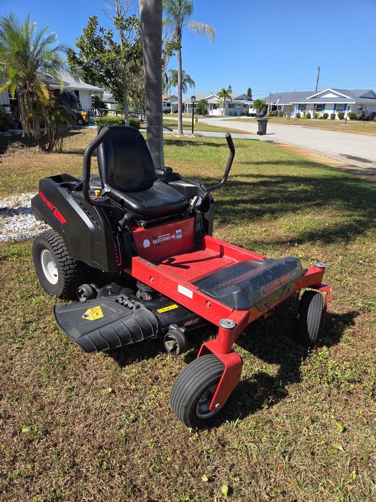 Troy Bilt Mustang 46 in. 22 HP V-Twin Briggs Stratton Engine