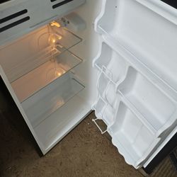 Mini Fridge With Icebox Freezer See Price For Details Specs 100 Firm