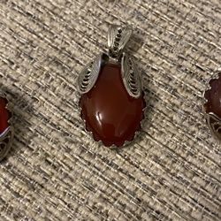 Western Germany Carnelian Pendant And Clip Earrings 