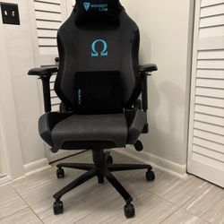 Secret Lab Computer Gaming Chair Omega