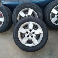 2016 Nissan Rogue 5x114.3 Wheels And Tires 
