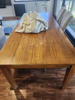 Wooden dinning table