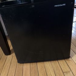 Small Refrigerator 