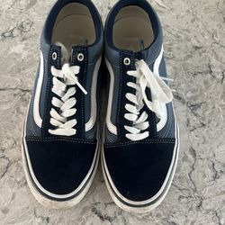 Size 11.  Van’s Pro skateboarding shoes 