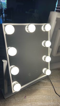 Hollywood vanity make up mirror