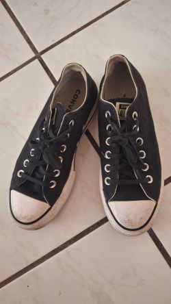 Converse all star sneaker size 6.5