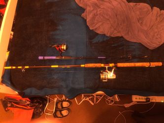 2 fishing rods with reels and line for 40