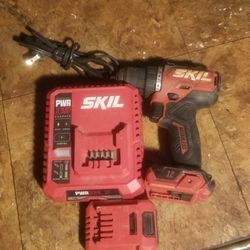 SKIL 12V BRUSHLESS DRILL BATTERY & CHARGER 