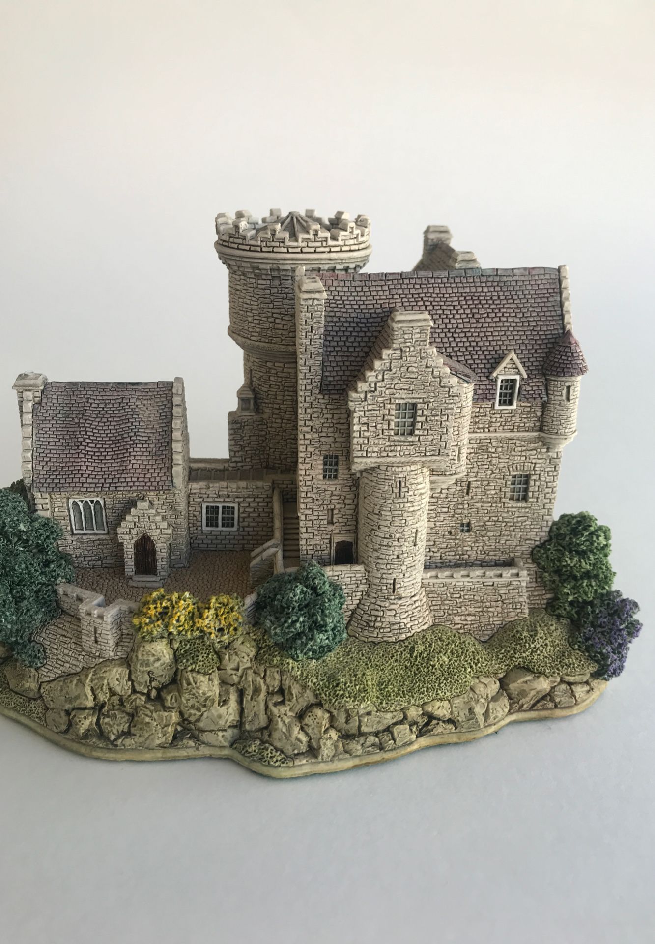 SURPRISE DISCOUNT- 🤫 Vintage Lilliput Lane -Collectors item -Home Decor- Gift Idea - Holiday