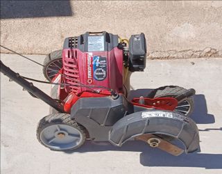 Troy built lawn edger