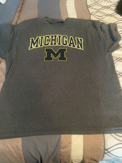 Men’s Michigan T Shrt Size Large 