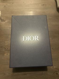 Dior b30 black and white