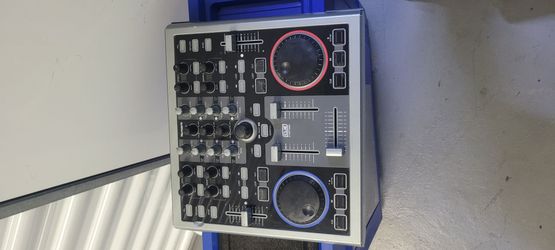 Numark DJ Controller with Dual Jog Wheels