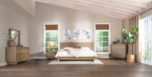 Stillwater Weathered Oak 5-Piece Queen Bedroom Set