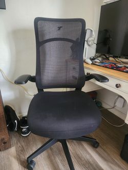Black TTracing airflex ergochair
