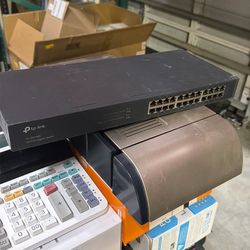 TP LINK TL-SG1024 24 Port Gigabit Switch