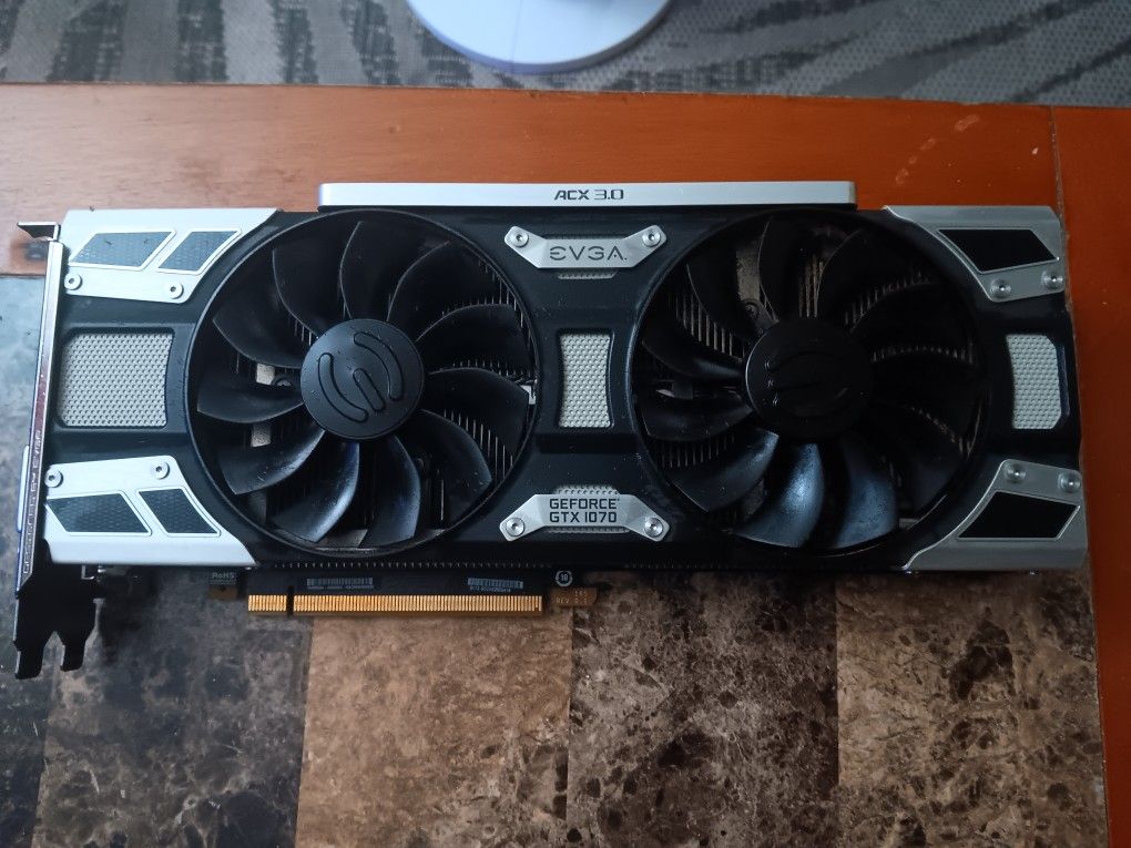 EVGA GeForce GtX 1070 SC Edition & 32 Gb Of Ram!